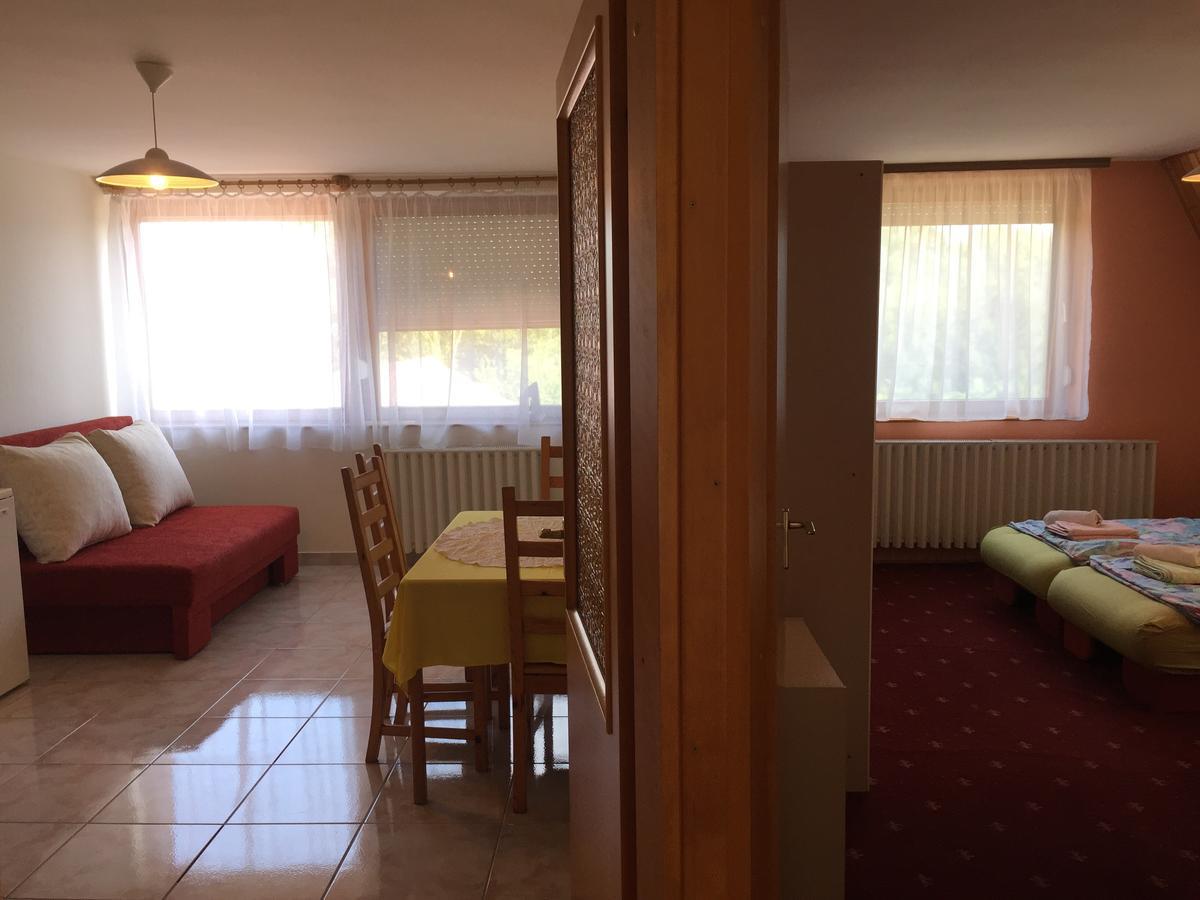 Respect Apartament Héviz Zewnętrze zdjęcie